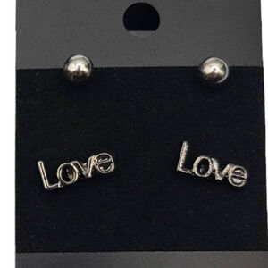 5/10 NWT 2 pair of silver tone love stud earrings